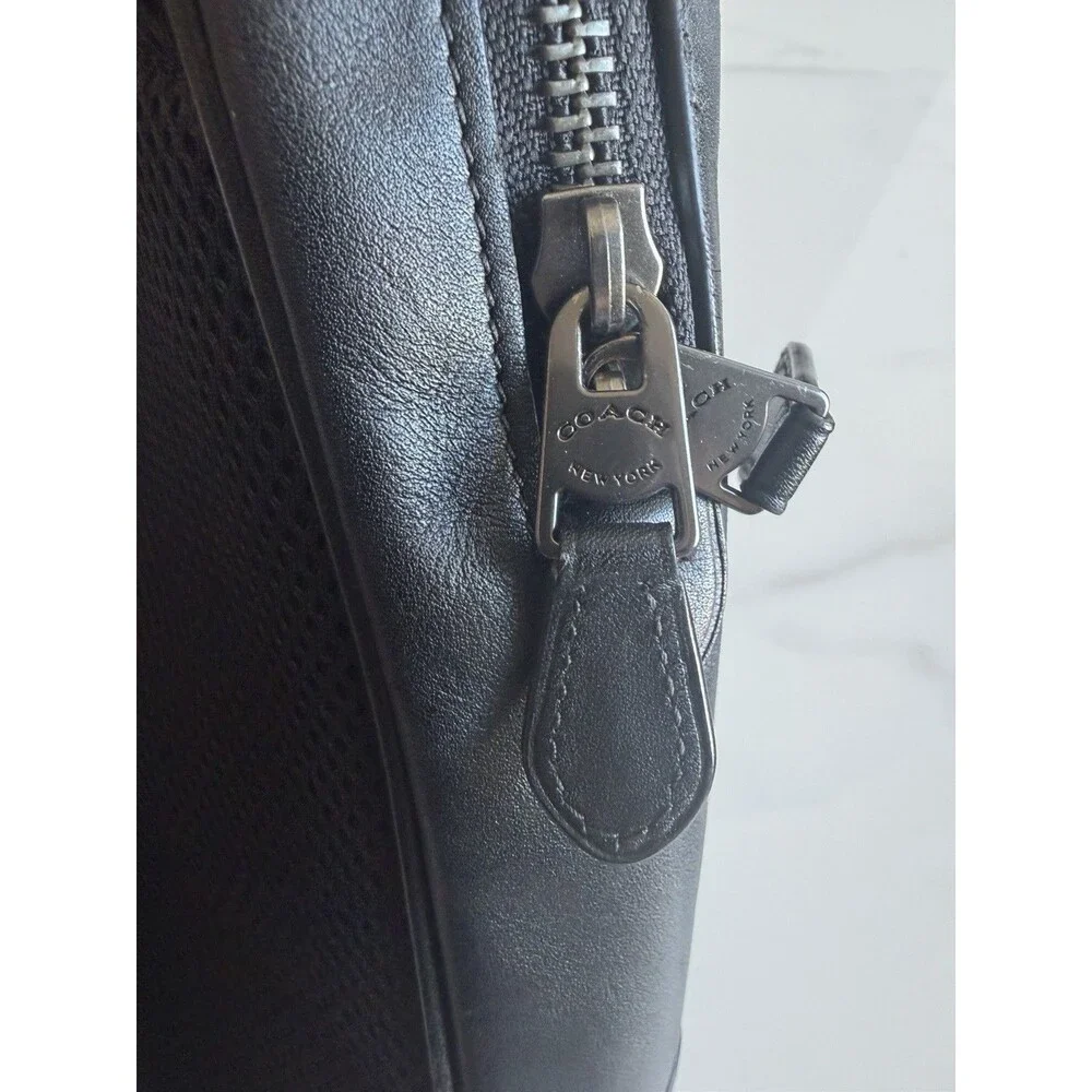 Coach Graham Pack C2931 Black Leather Sling Crossbody Backpack Men’s Unisex
